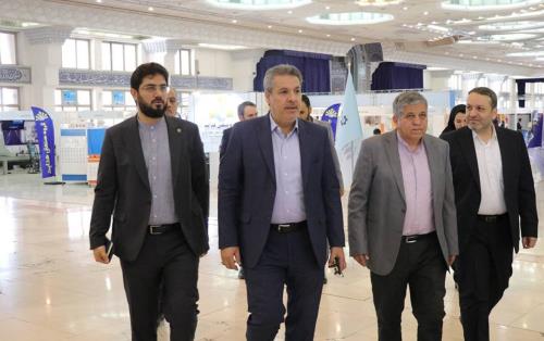 بازدید  مهندس صالحی رئیس بنیاد مسکن انقلاب اسلامی از نمایشگاه ملی آبادیران